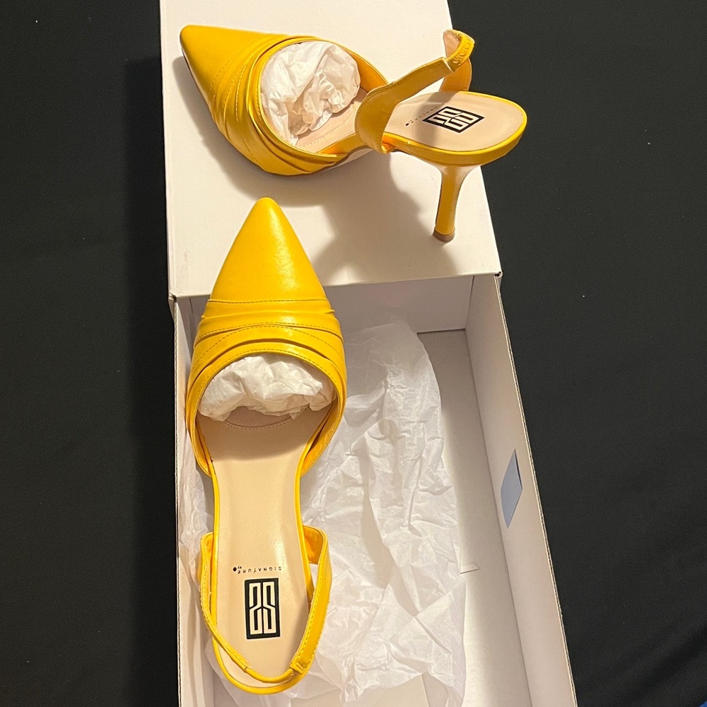 Signature Elodie Yellow Pumps